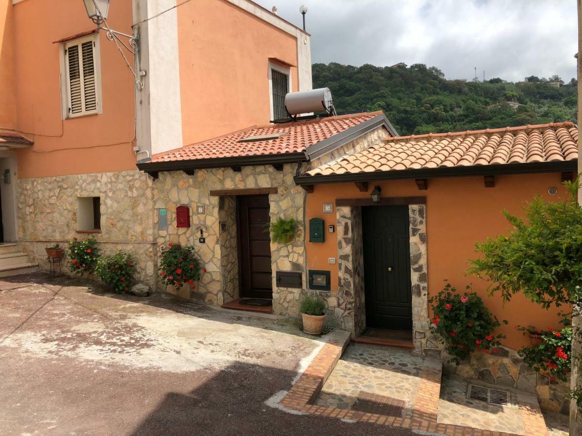 La Casetta Di Elena Lamezia Terme Ngoại thất bức ảnh